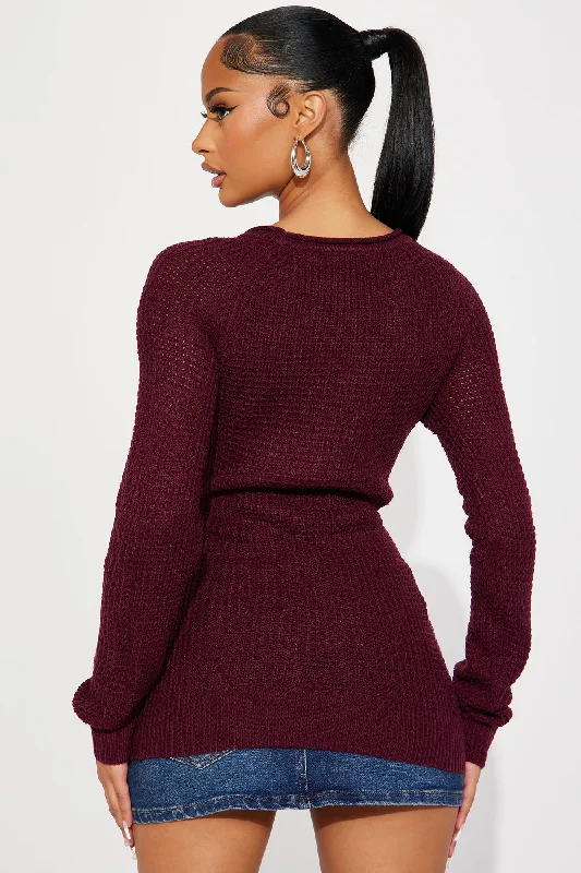 Ariana Waffle Sweater - Burgundy