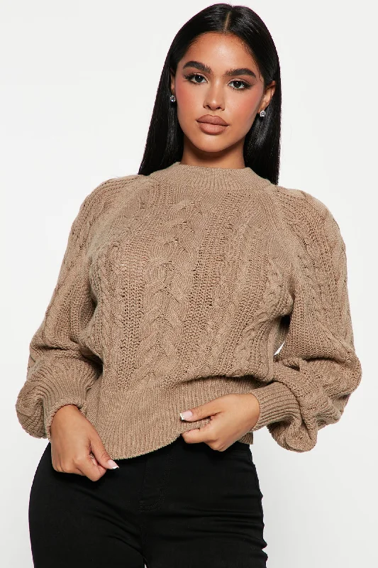 Melissa Cable Knit Cropped Sweater - Khaki