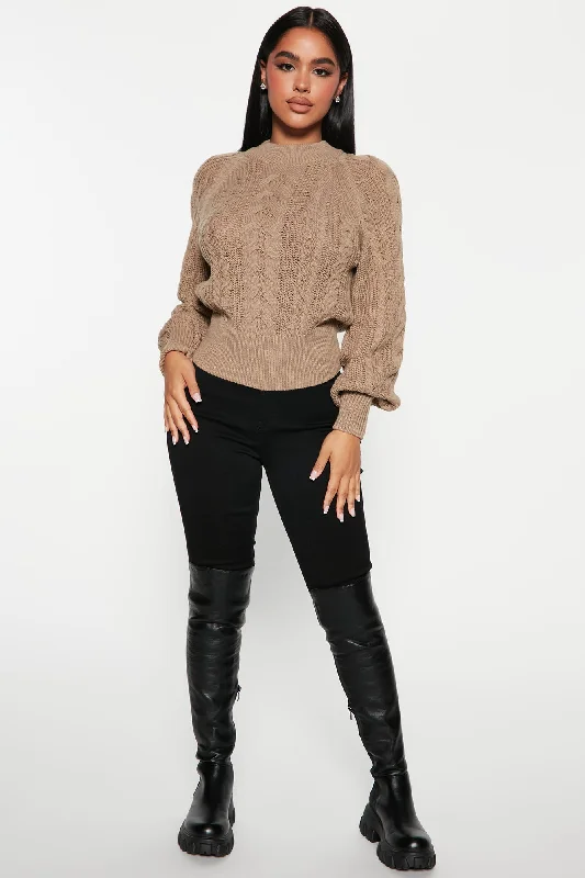 Melissa Cable Knit Cropped Sweater - Khaki