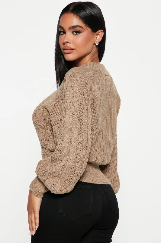 Melissa Cable Knit Cropped Sweater - Khaki