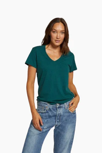 Perfect White Tee Hendrix Cotton Boxy V Neck Tee in Emerald