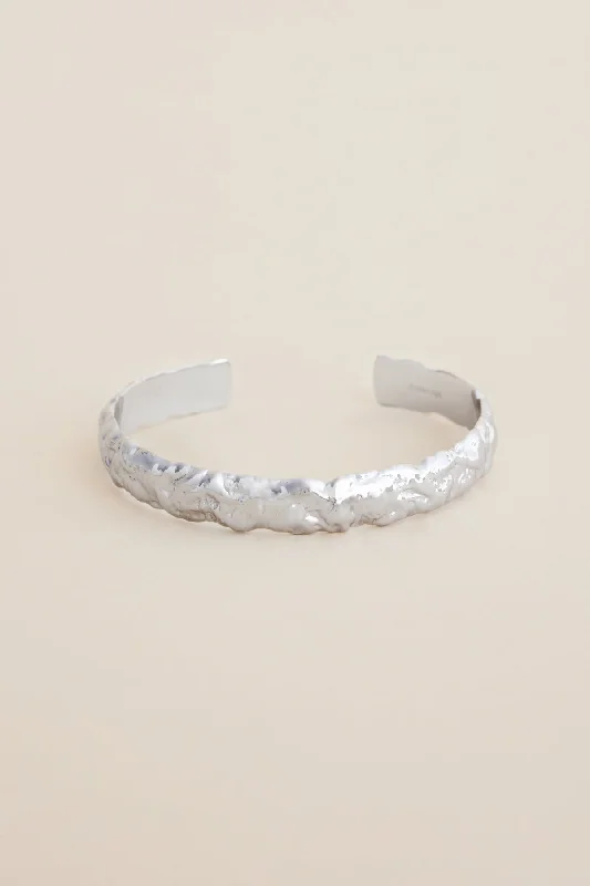 NEWBERRY MOLTEN BANGLE